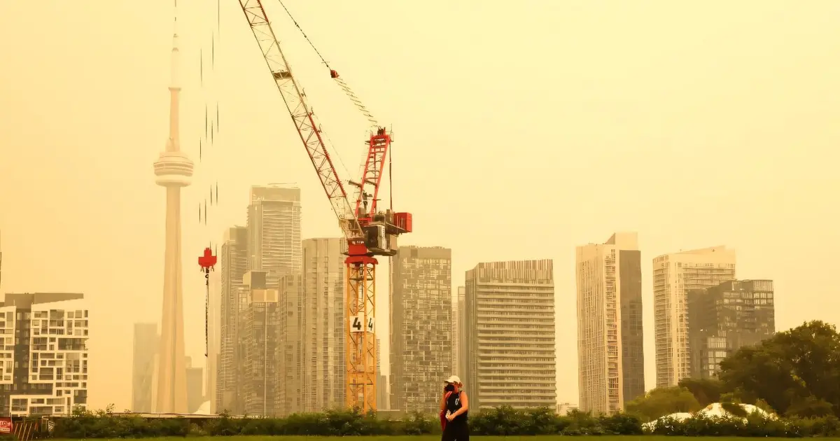 Toronto air ranked among world's worst as wildfire smoke billows south