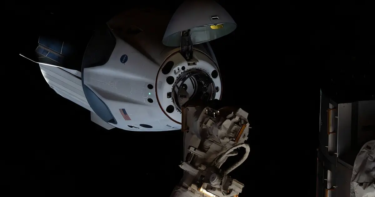 Engineers teach spacecraft to 'dream' their way to the space station