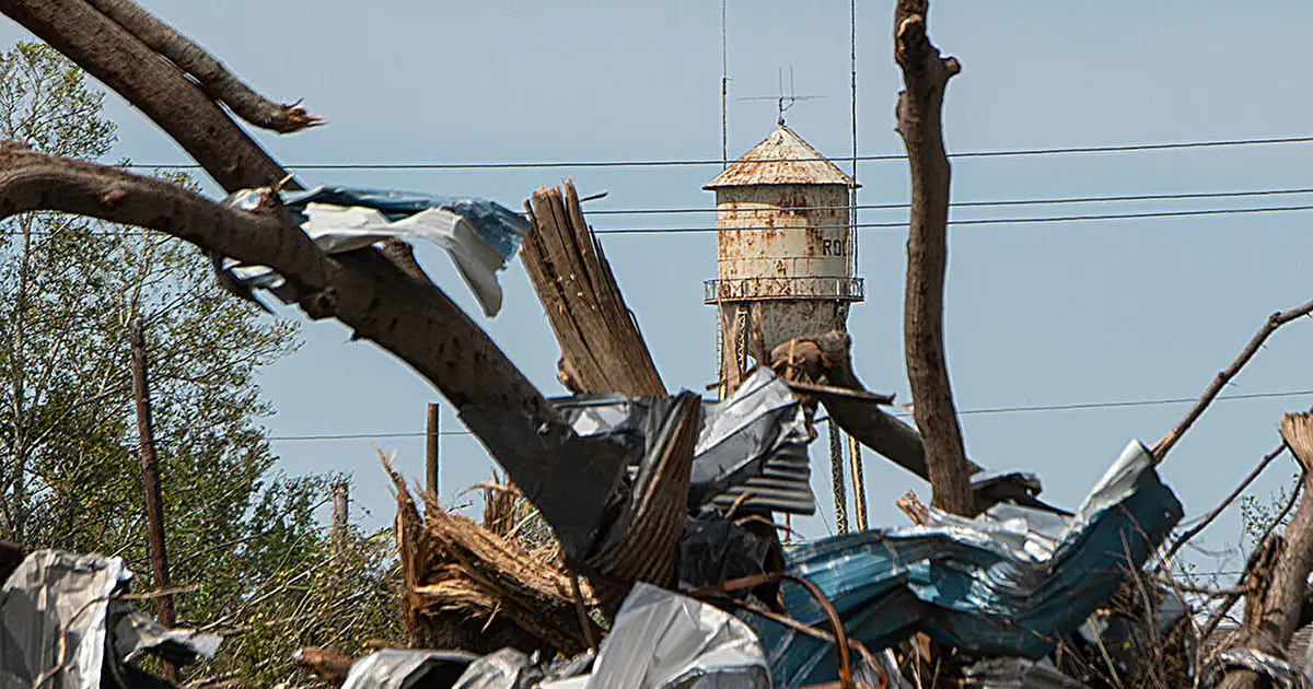 Study explores social media's role in tornado disaster communication
