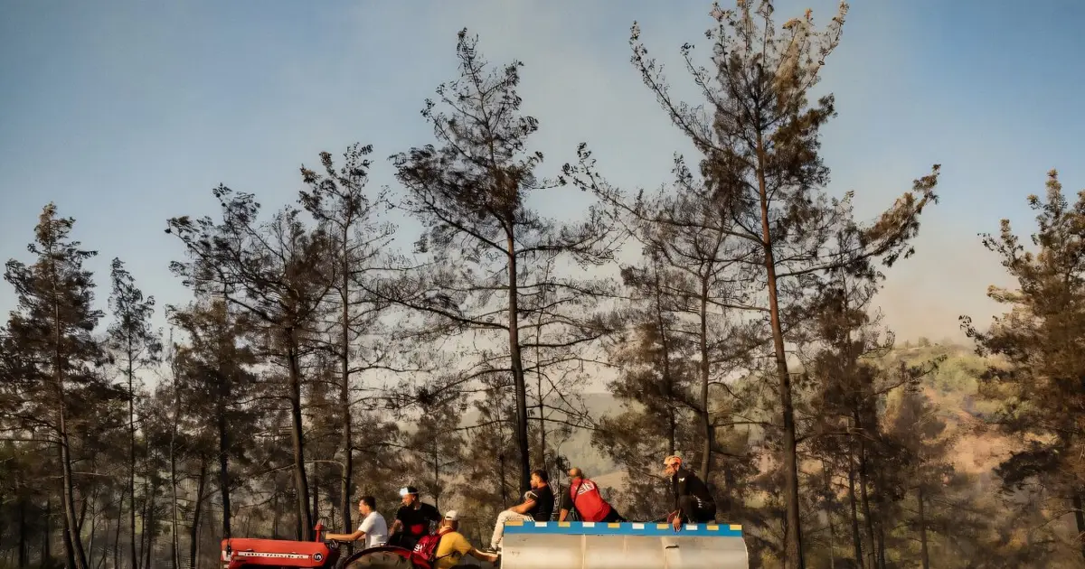 Turkey confronts growing wildfires on tourist coasts