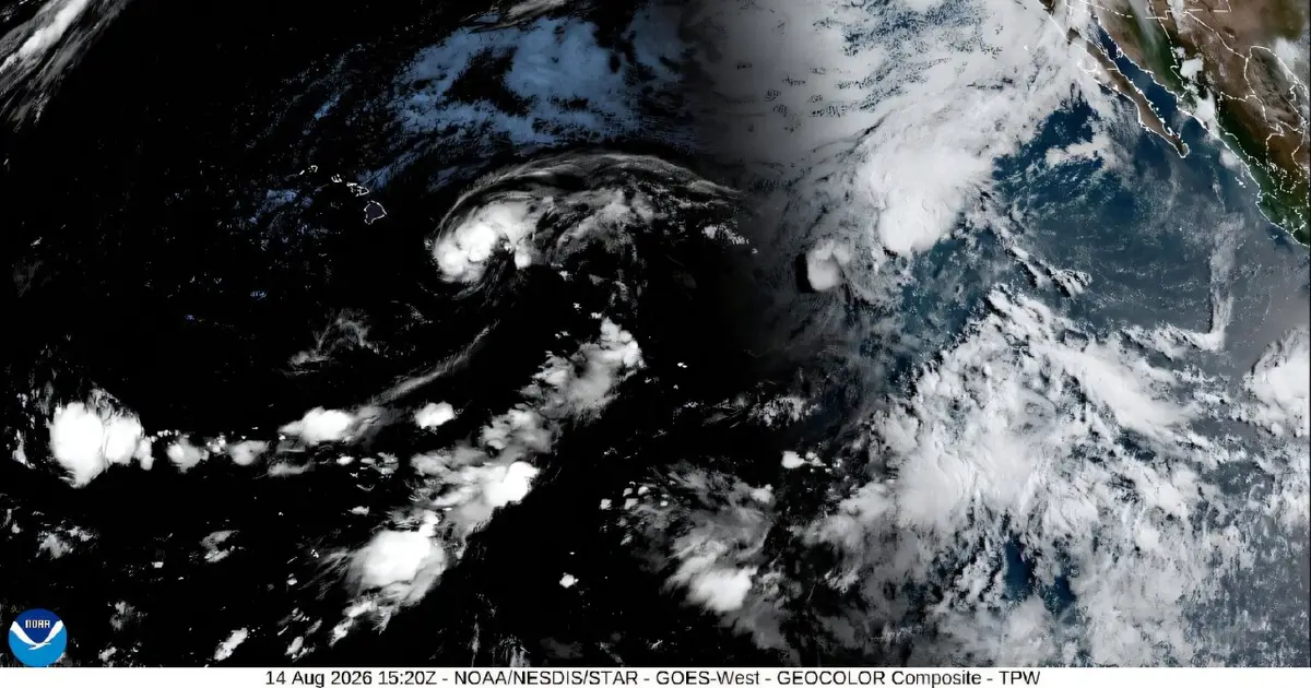 Hurricane poised to hit Hawaii as El Niño stirs Pacific