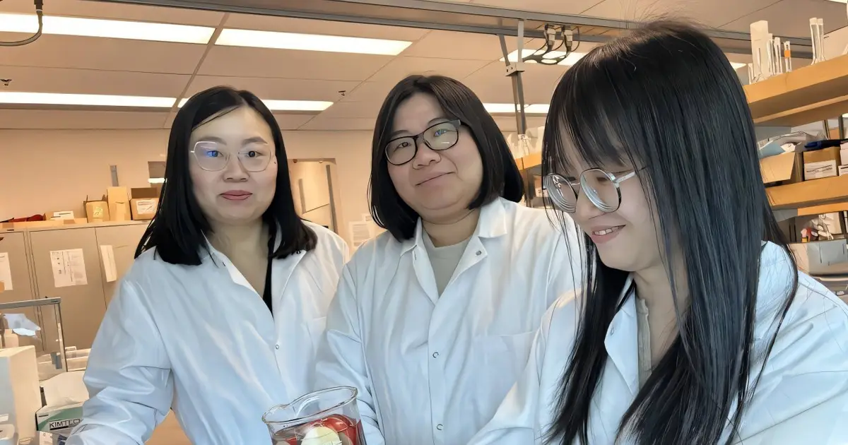 Researchers develop a biodegradable wash that can remove pesticides and keep fruit fresh longer