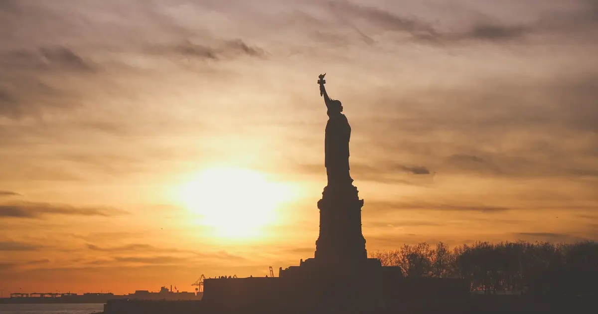 Can better civics education restore voter dissatisfaction over political corruption?