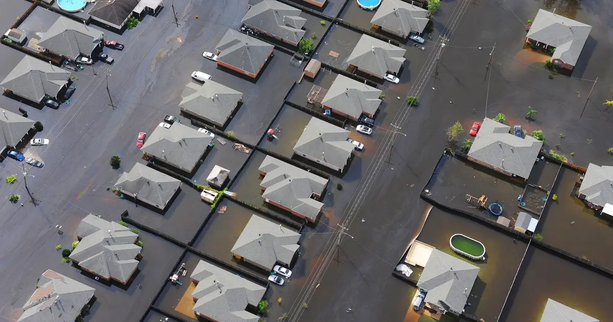 The ambiguous costs of climate change