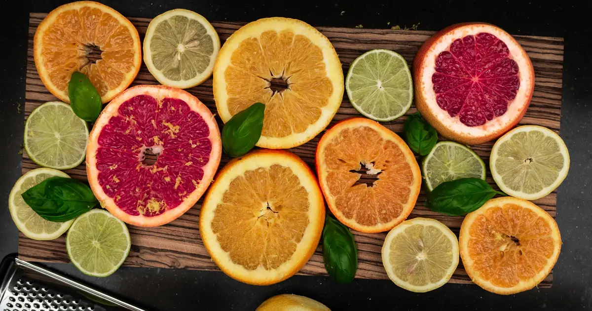 Flavonoid found in citrus slows lung cancer cell growth in lab tests
