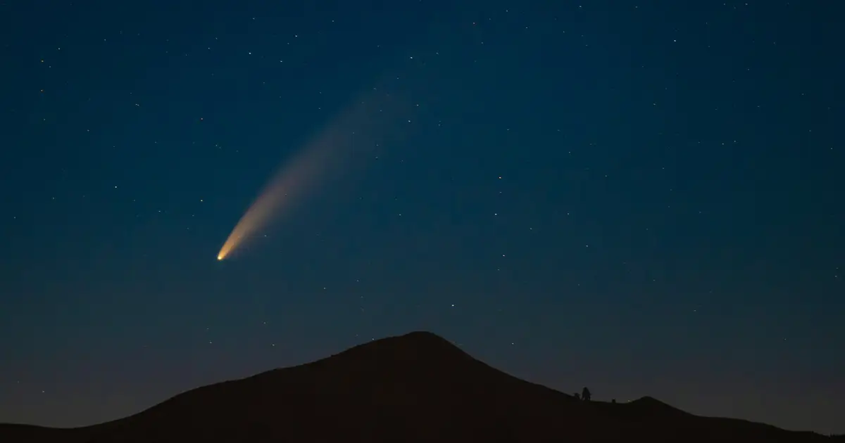 How an interstellar comet sheds light on universe's 'cosmic noon'