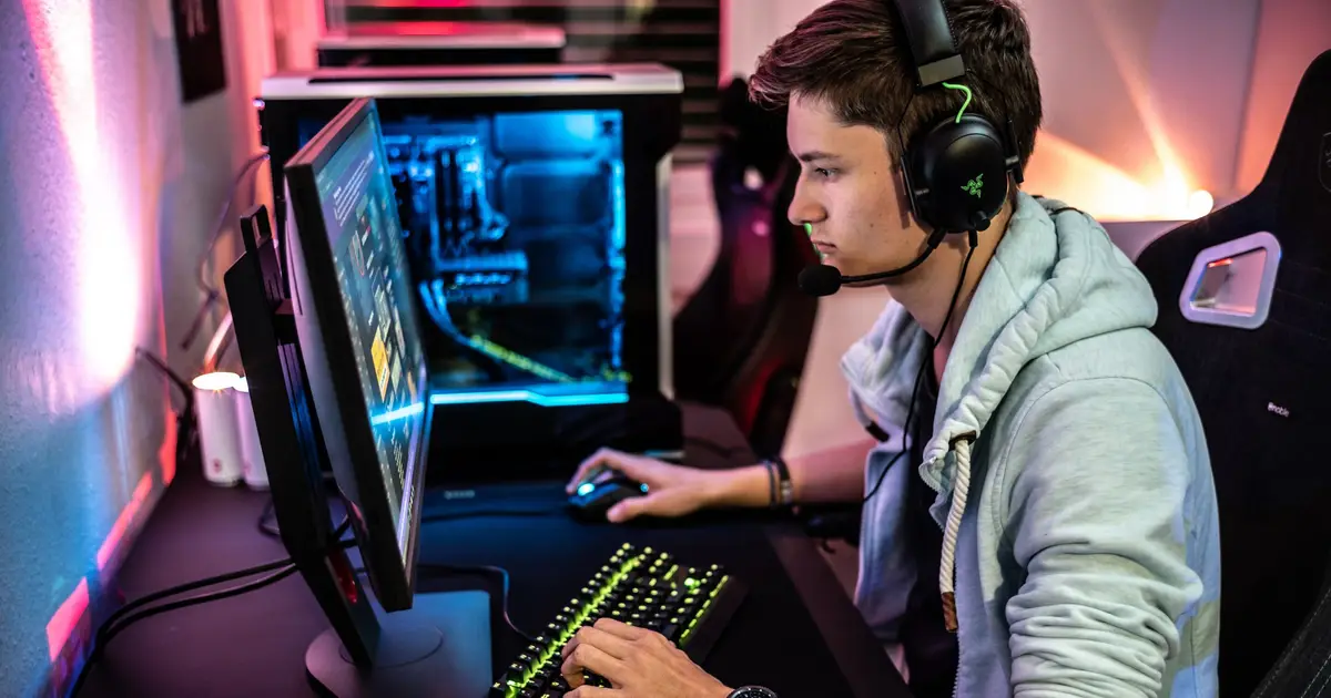 Video games might modestly sharpen your memory and other cognitive skills, review suggests