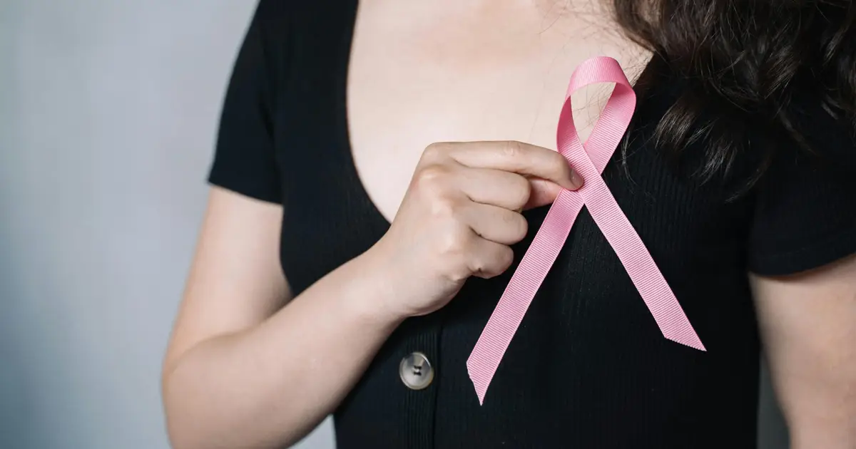 Inflammatory breast cancer: Fast-moving form often lacks lump as warning sign