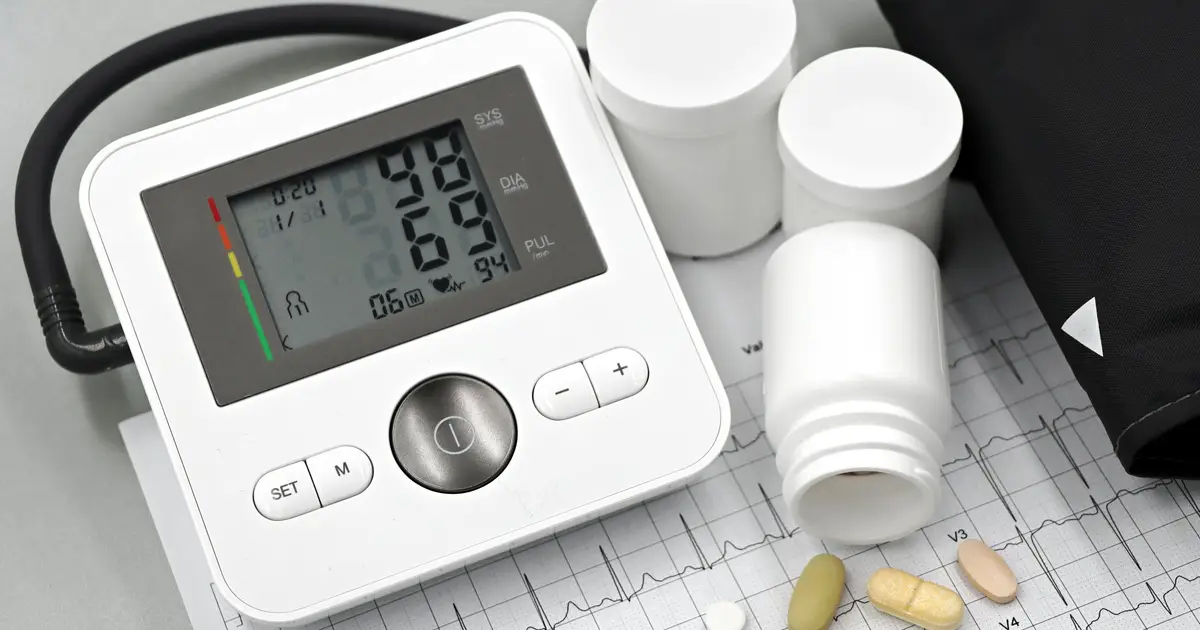 Statins cut first heart attack and stroke risk 30% after age 70