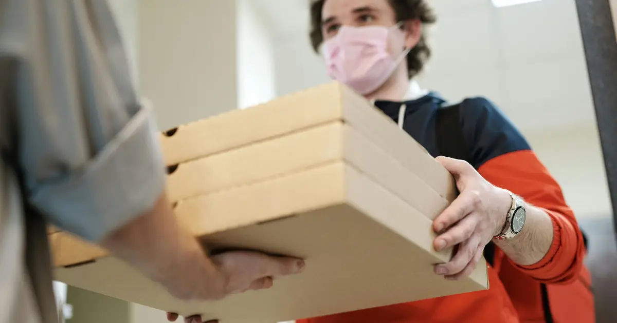 One in four teens report using mobile food delivery at school