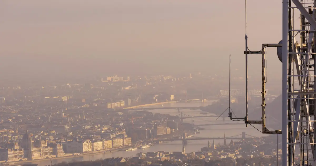 When U.S. embassies stopped reporting air quality, pollution rose