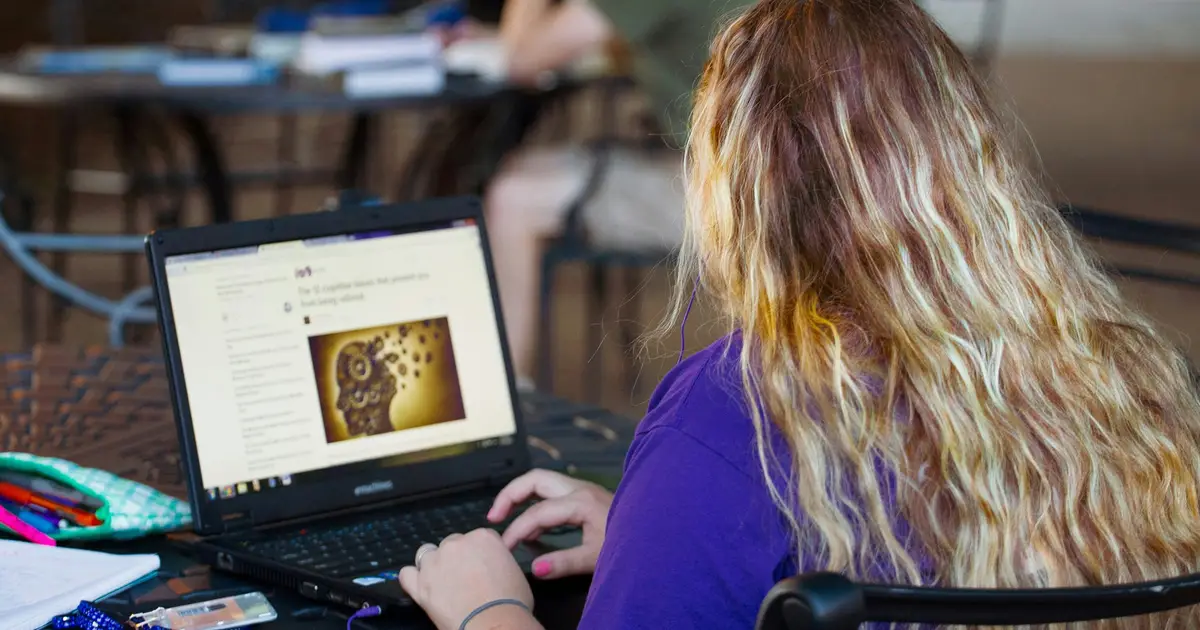 New research outlines human-centered AI framework for online student success