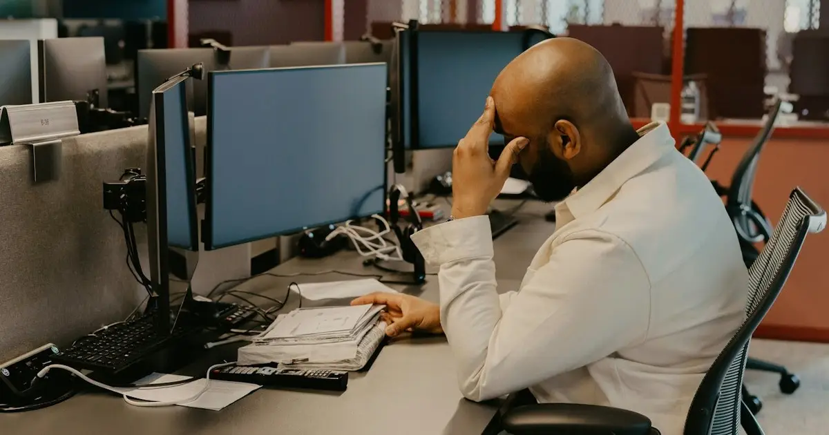 A major Quebec survey finds 5 flaws in the 'augmented work' myth