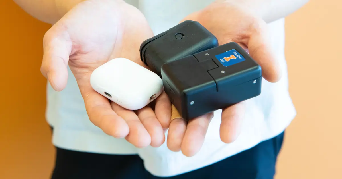 AirPods-sized fluorescence analytical device holds promise for timely home molecular testing