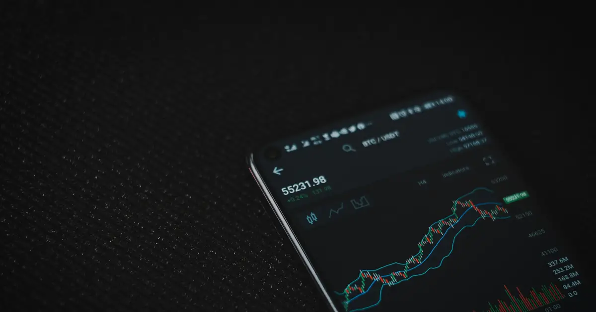 AI teaches asset traders not to sweat the small stuff