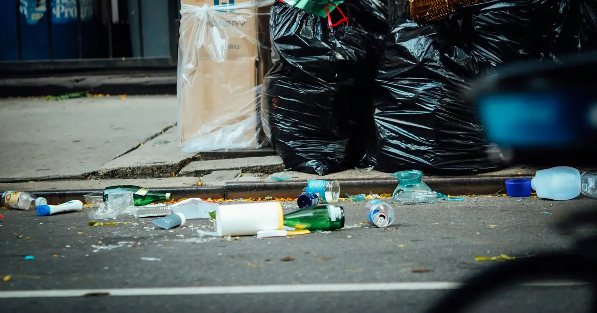 Disgust may contribute to improper waste disposal