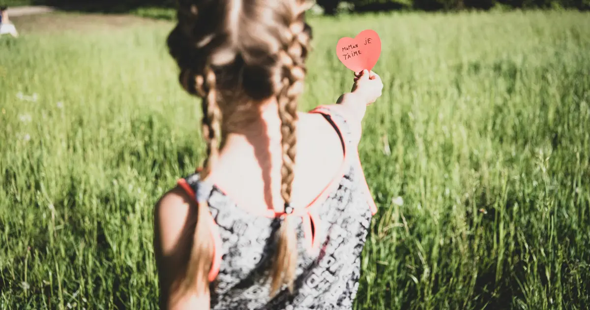 Early outdoor play predicts less sedentary adulthood for people with congenital heart disease