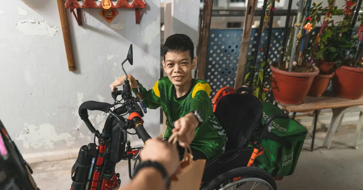 Parents of kids who need complex medical care at home tend to resolve frequent safety issues on their own, study finds