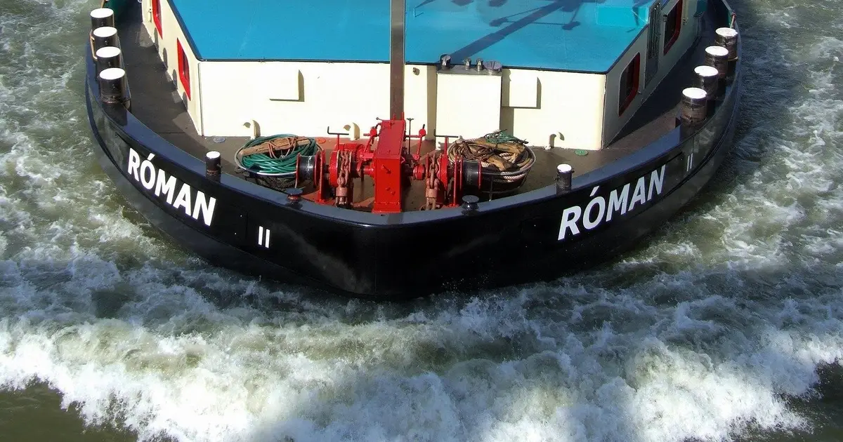 Ten Australians are taking the government to the UN over fossil fuel exports. What is their case?