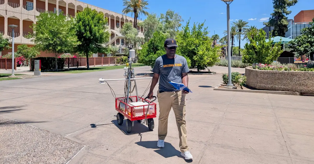 'Cool Routes' finds cooler walking paths with hourly forecasts and street-level shade data