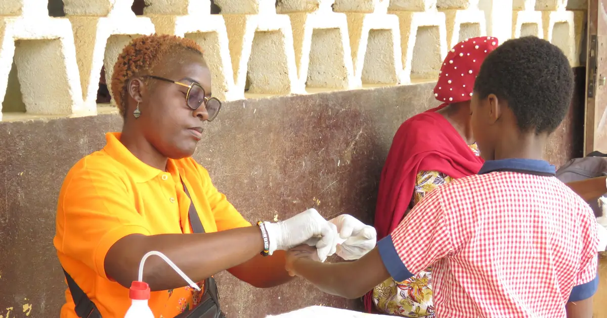 Distinct malaria parasites may help explain sickle cell trait's protection against disease