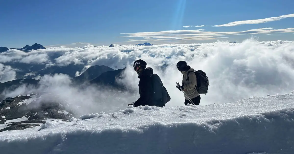 Does thin air slow the mind? New research on skiers' mental reactions
