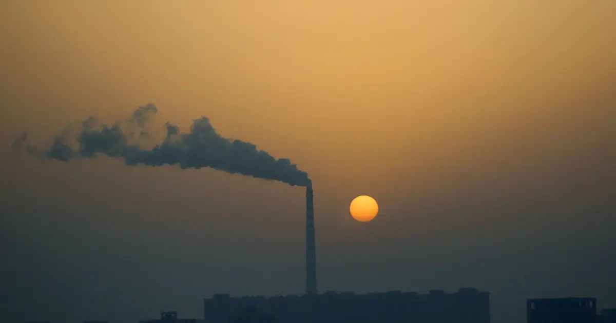 Cutting emissions more, removing carbon less could save 33,000 U.S. lives yearly