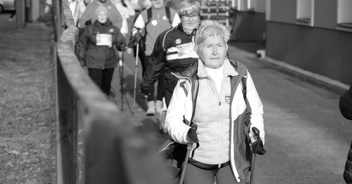Nordic walking significantly reduces depression symptoms in as little as five weeks, trial finds
