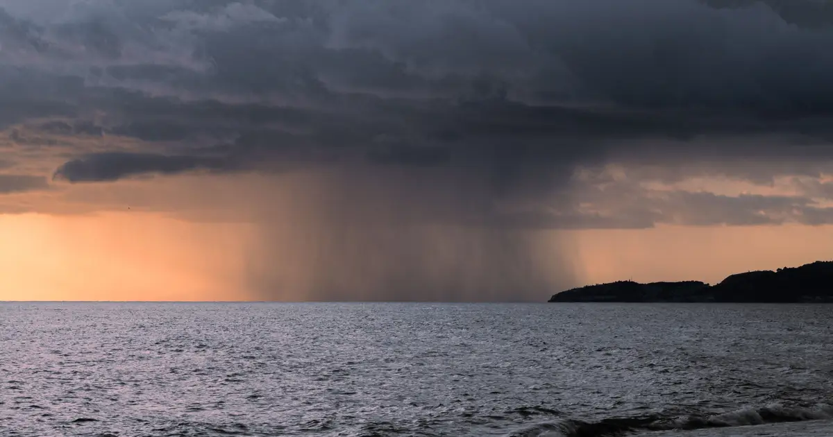 Improving urban flood forecasting with real-time hazardous rainfall detection