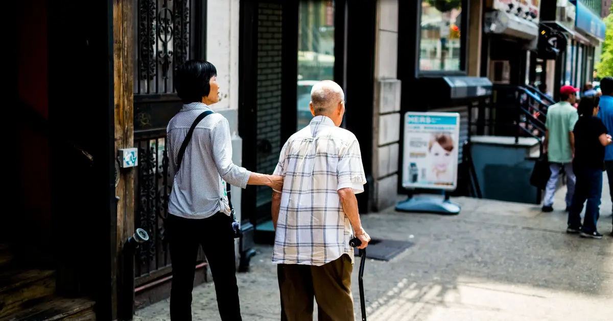 Helping others linked to slower cognitive decline among people at higher genetic risk for Alzheimer's