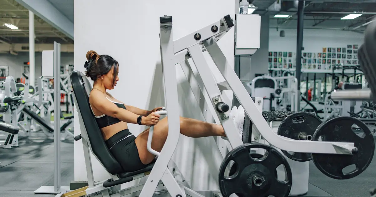The smell of dark chocolate could make a leg workout easier, even on an empty stomach