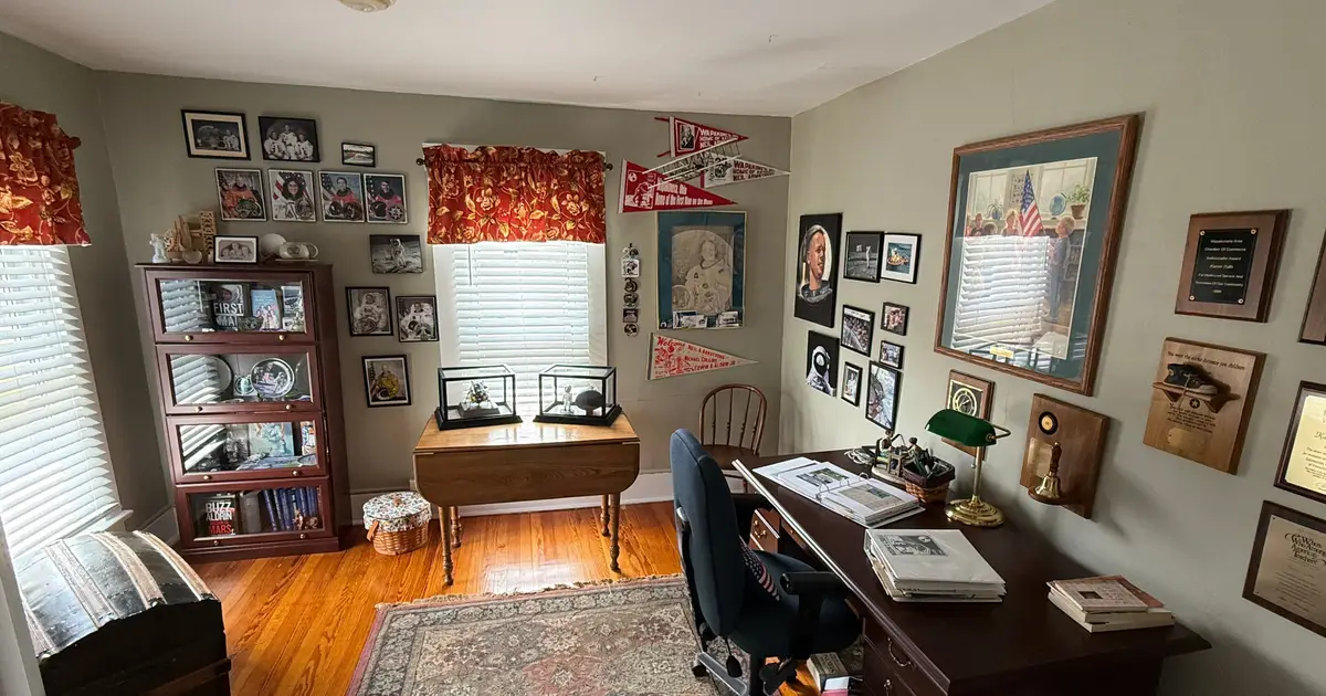 Retired pilot helps historical society buy Neil Armstrong's boyhood home for tours