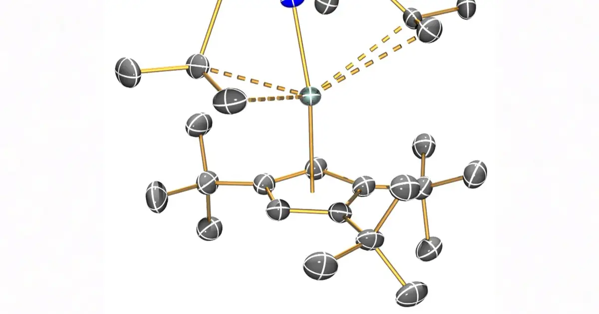 New molecular magnet design boosts performance for ultrahigh-density data storage