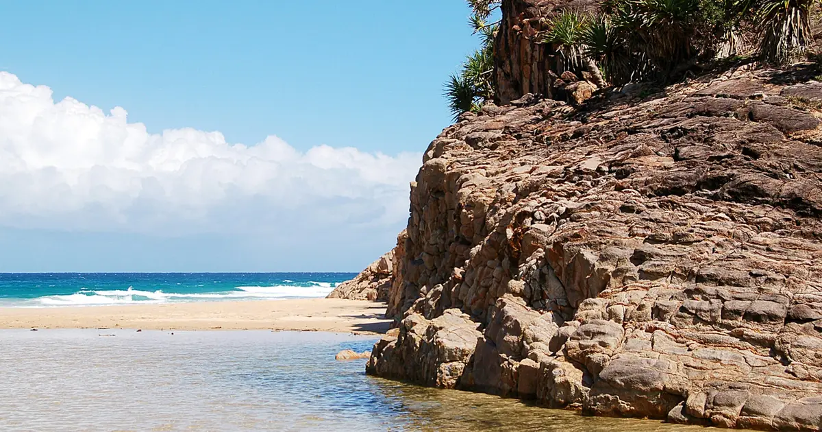 Rising tides, rising tensions: New research calls for rethink of coastal law
