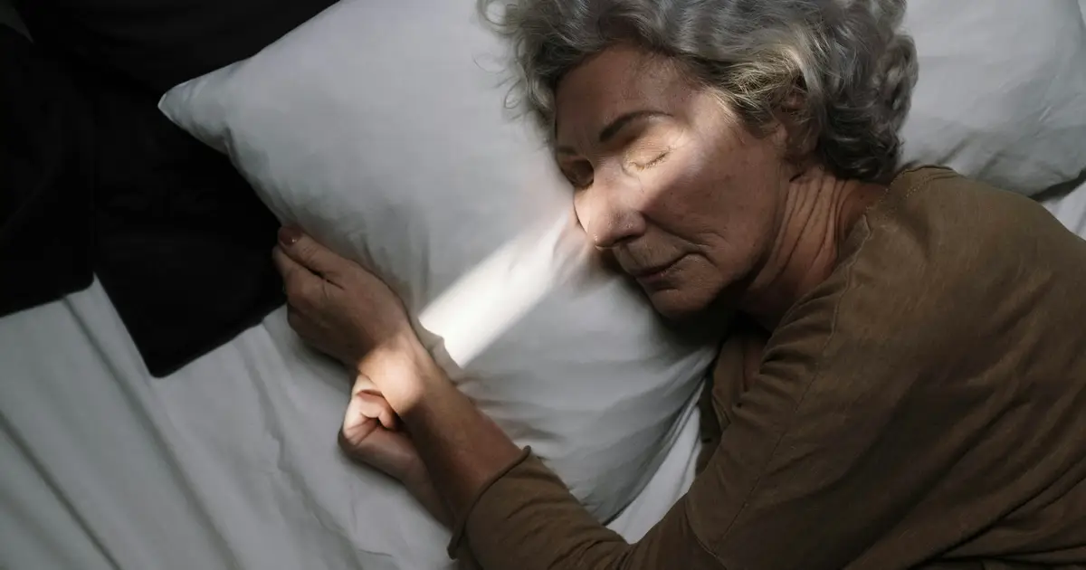 Online therapy cuts insomnia and anxiety in adults 65 and older, trial suggests