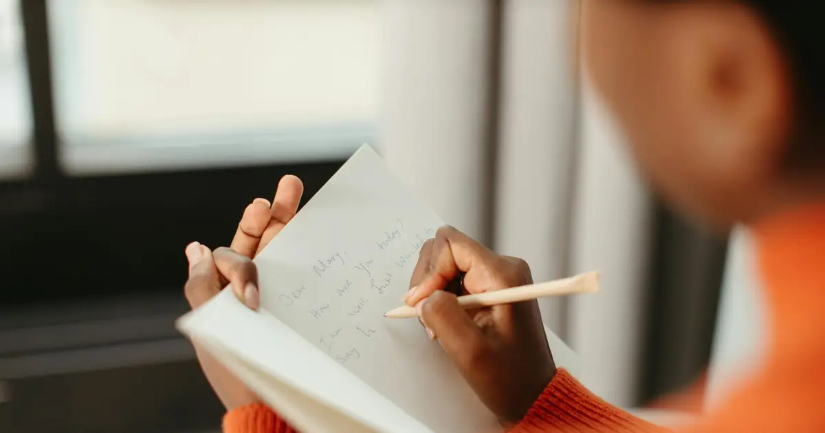 The language of helplessness: How we write about ourselves reveals symptoms of depression