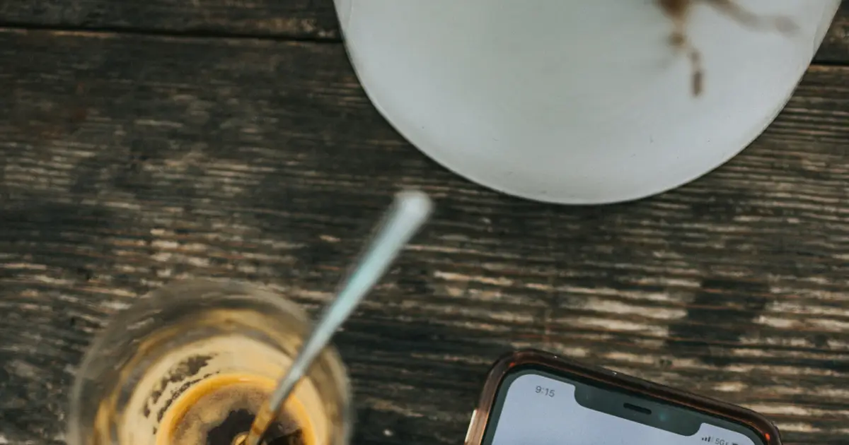 Longitudinal survey finds little evidence that social tech predicts life satisfaction in adults