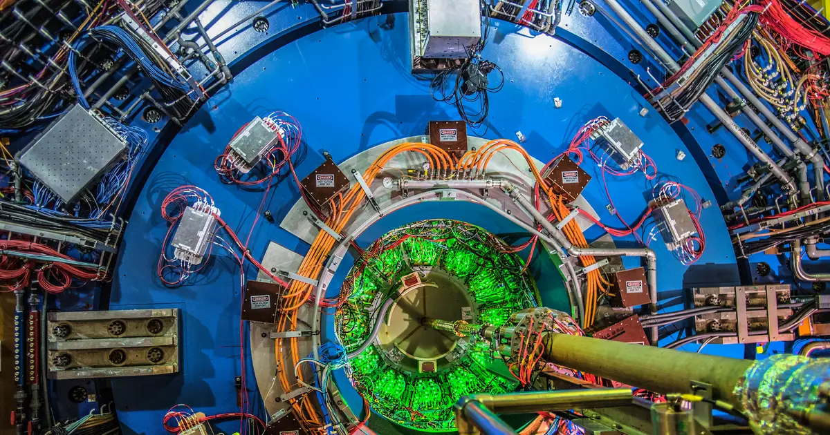 RHIC data reveal intriguing dip in momentum fluctuations in high-density nuclear matter
