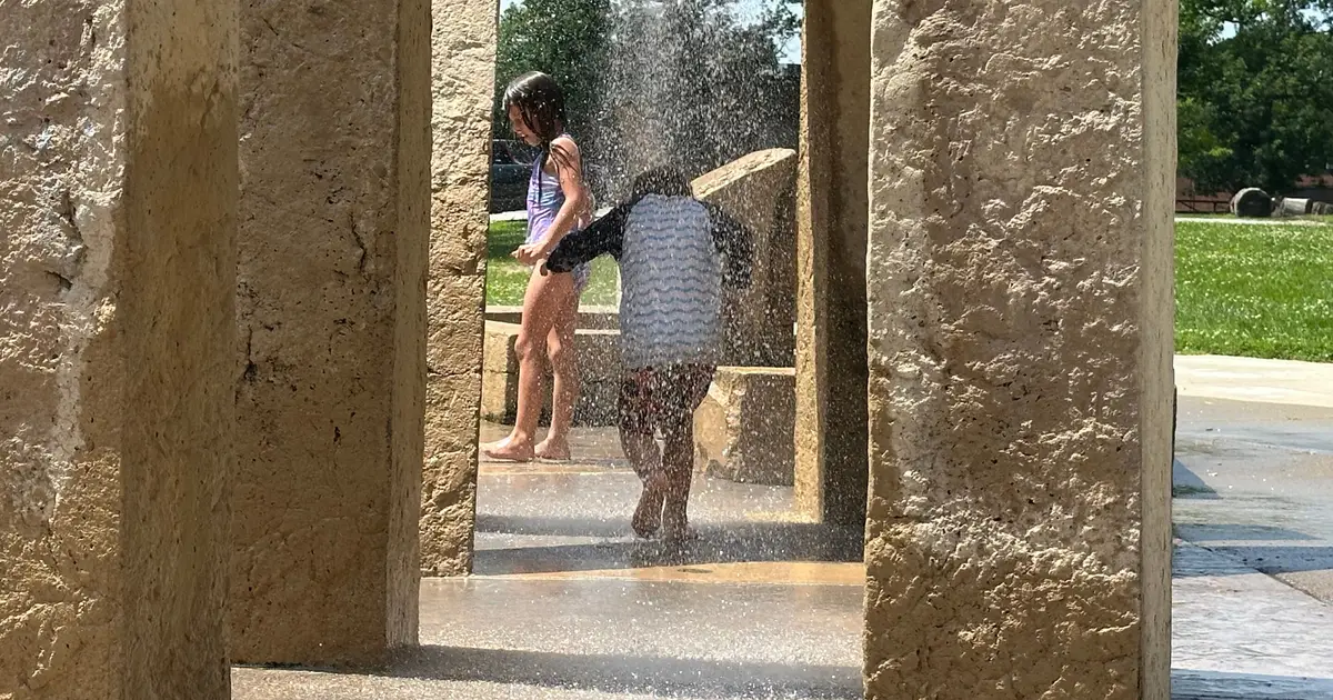 Sweltering Midwest heat cancels outdoor plans as cooling centers open and the East braces