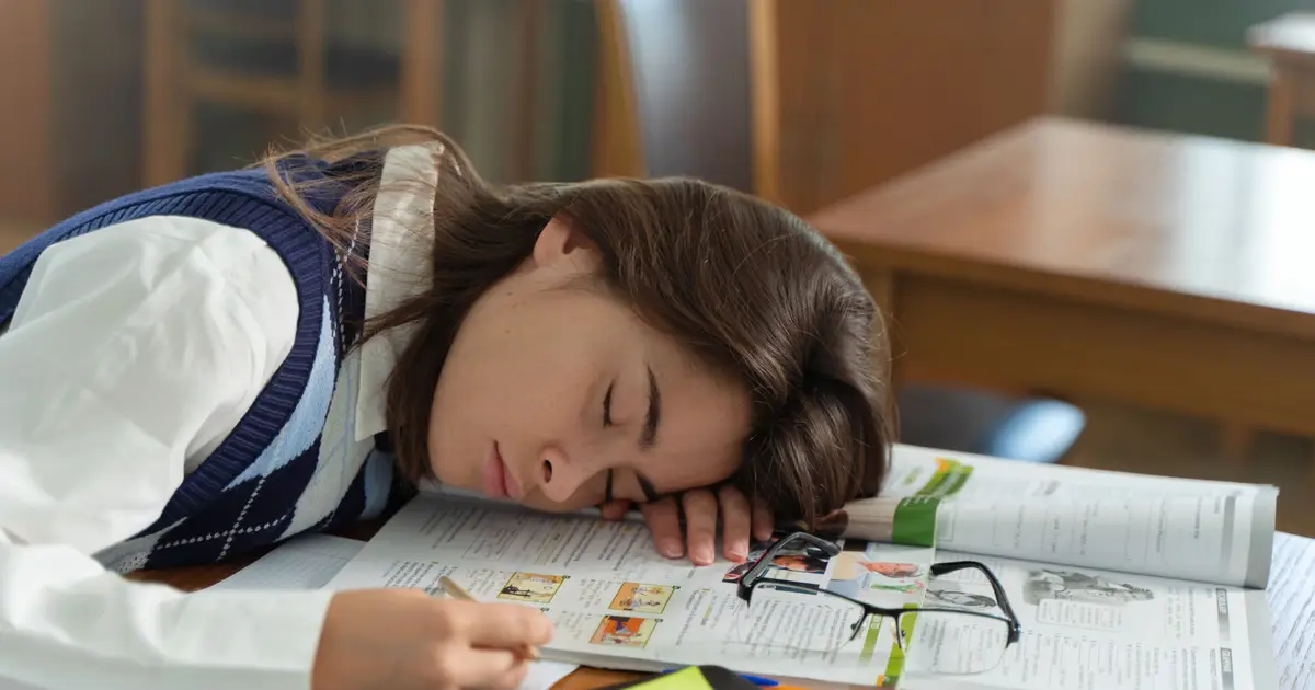Experts explain the science behind later school start times