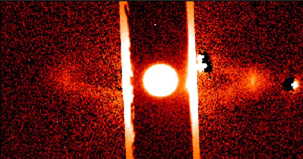Io's volcanic output offers a 40‑day forecast of plasma density in Jupiter's magnetosphere