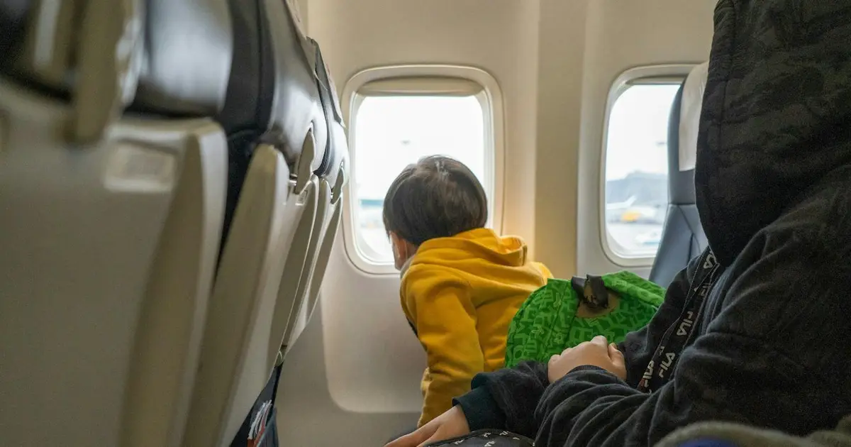 Traveling with kids: How can you minimize jet lag with your little ones?