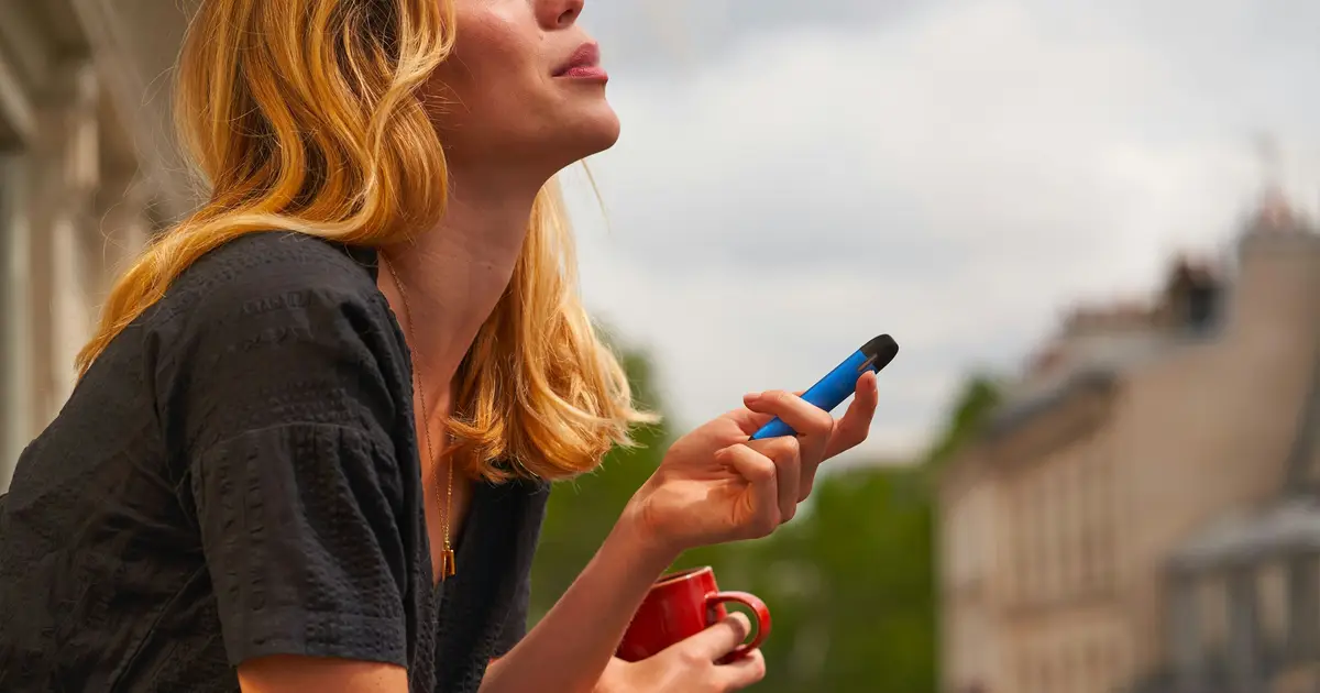Vaping or smoking found to reduce fitness in young people by 15%