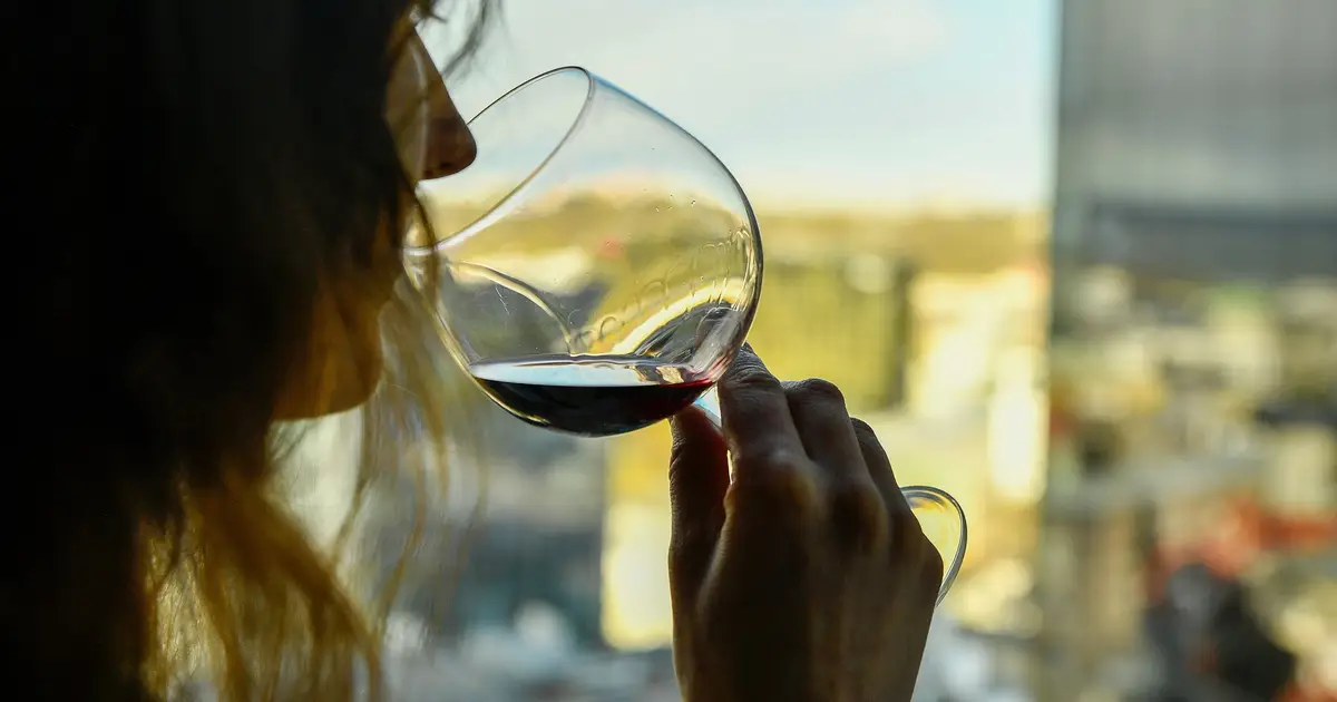 Women face gaps in tailored alcohol treatment in states with higher disorder rates