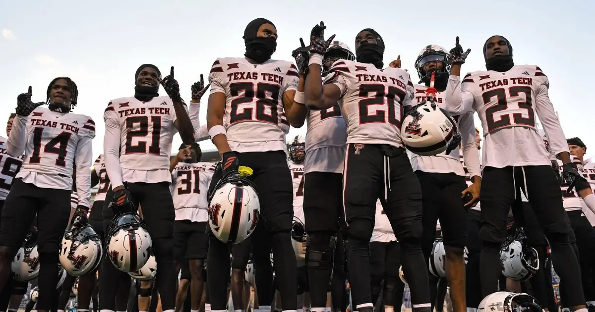 Which college football teams can go undefeated in 2026? Here are 10 potential candidates