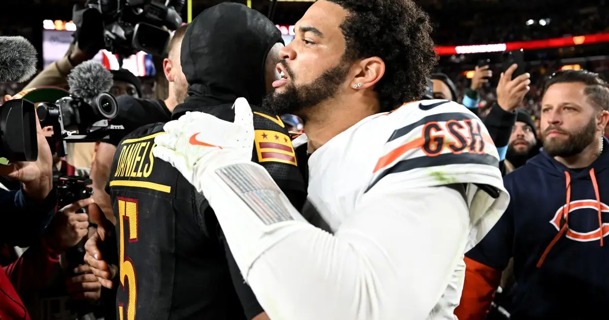 Caleb Williams, Jayden Daniels injured in Week 2: What's the outlook for Bears, Commanders signal callers?