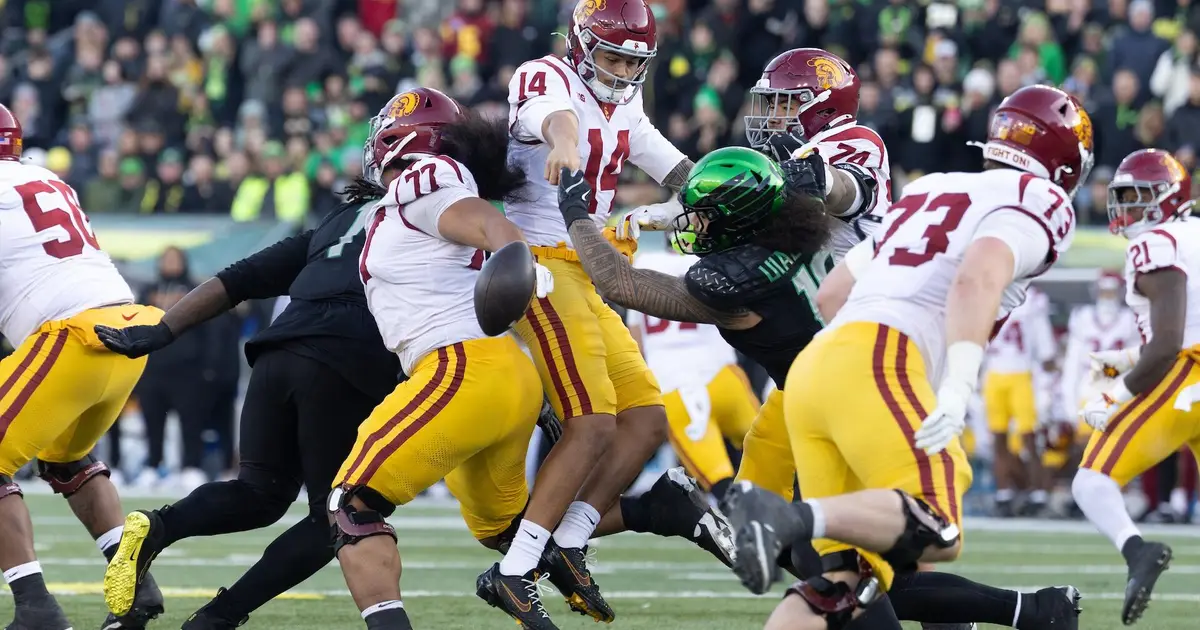 USC vs. Oregon prediction, pick, odds, spread: Trojans look to snap losing streak to Ducks