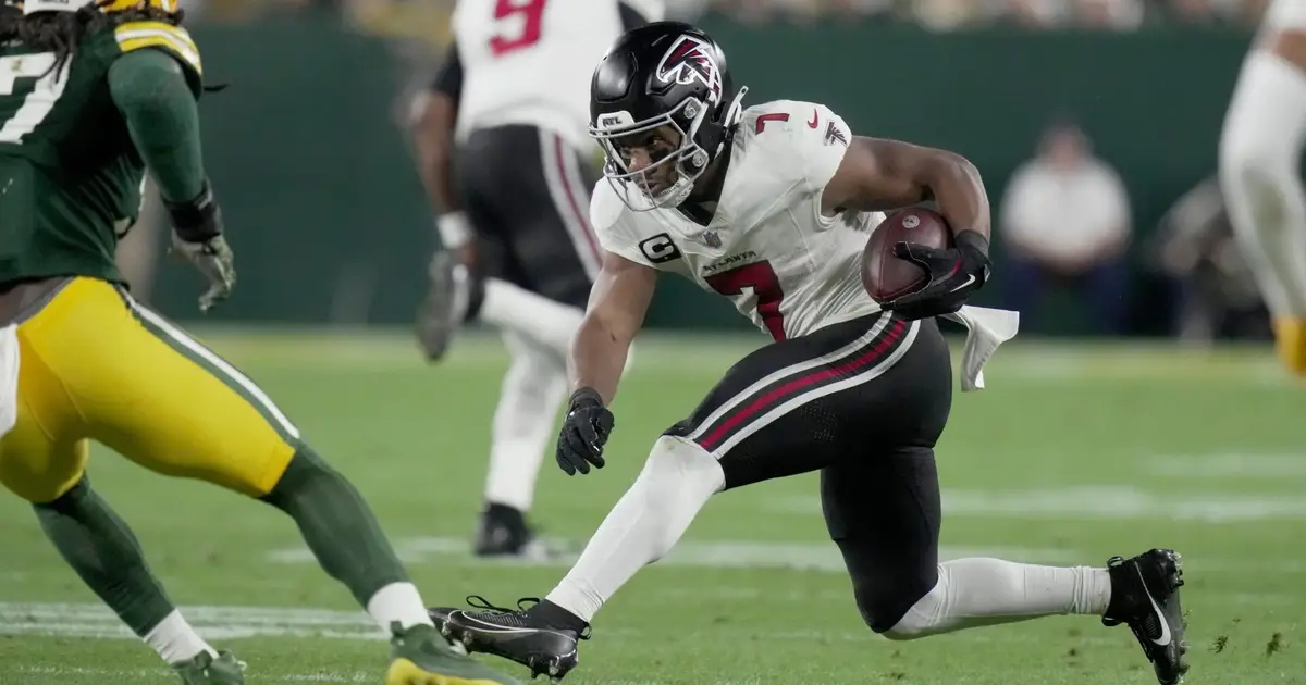 Saints vs. Falcons picks, player props: Expert's best bets for NFL Week 4 Monday Night Football