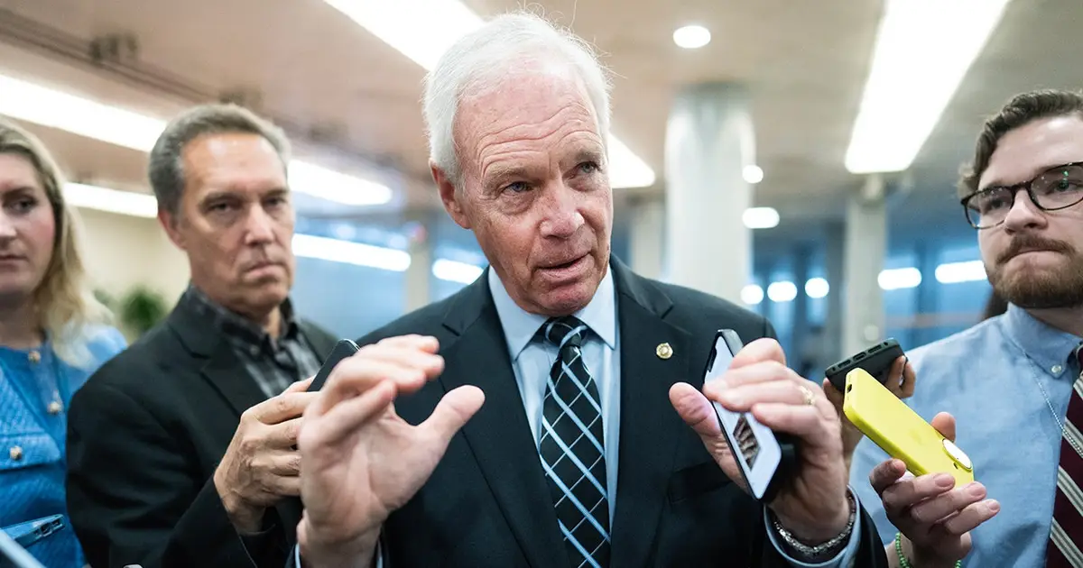 Republicans rebels dig in as Dems , White House continue shutdown negotiations