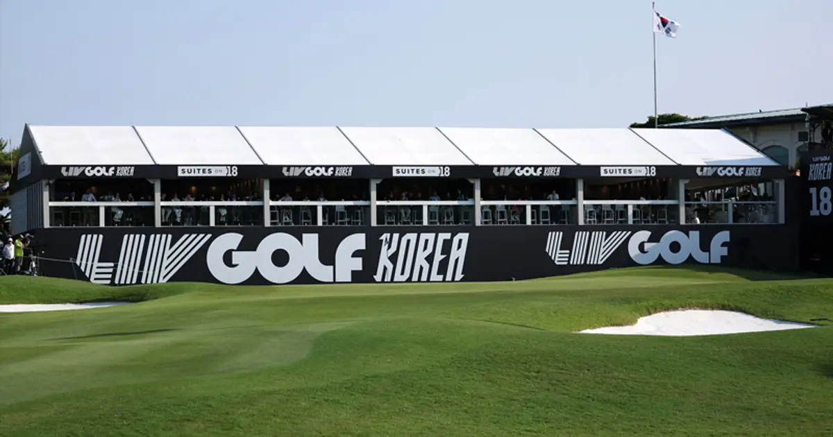 Talor Gooch Leads Contested Field After Round 2 Of LIV Golf Korea